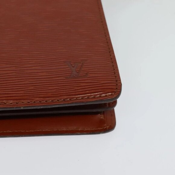 LOUIS VUITTON Epi Capuchin Shoulder Bag Brown M52343 LV Auth 129900 - Picture 4 of 16